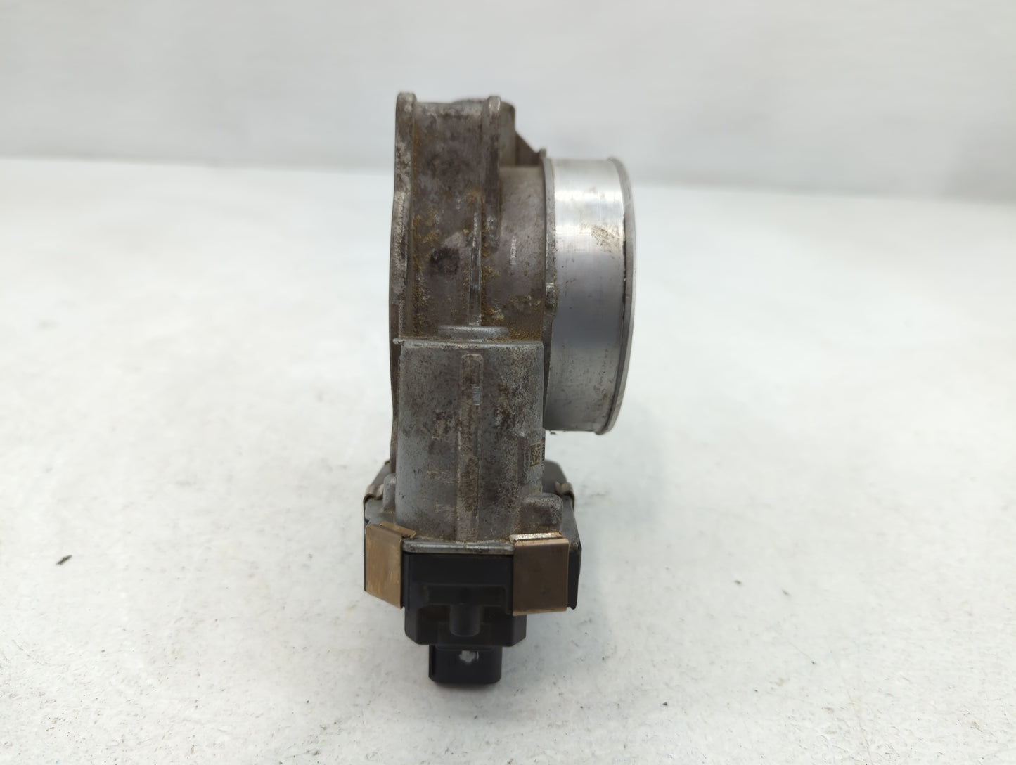 2014-2022 Gmc Sierra 1500 Throttle Body P/N:12617792 Fits Fits 2014 2015 2016 2017 2018 2019 2020 2021 2022 OEM Used Auto Pa