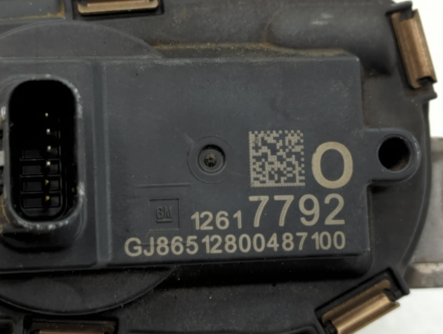 2014-2022 Gmc Sierra 1500 Throttle Body P/N:12617792 Fits Fits 2014 2015 2016 2017 2018 2019 2020 2021 2022 OEM Used Auto Pa