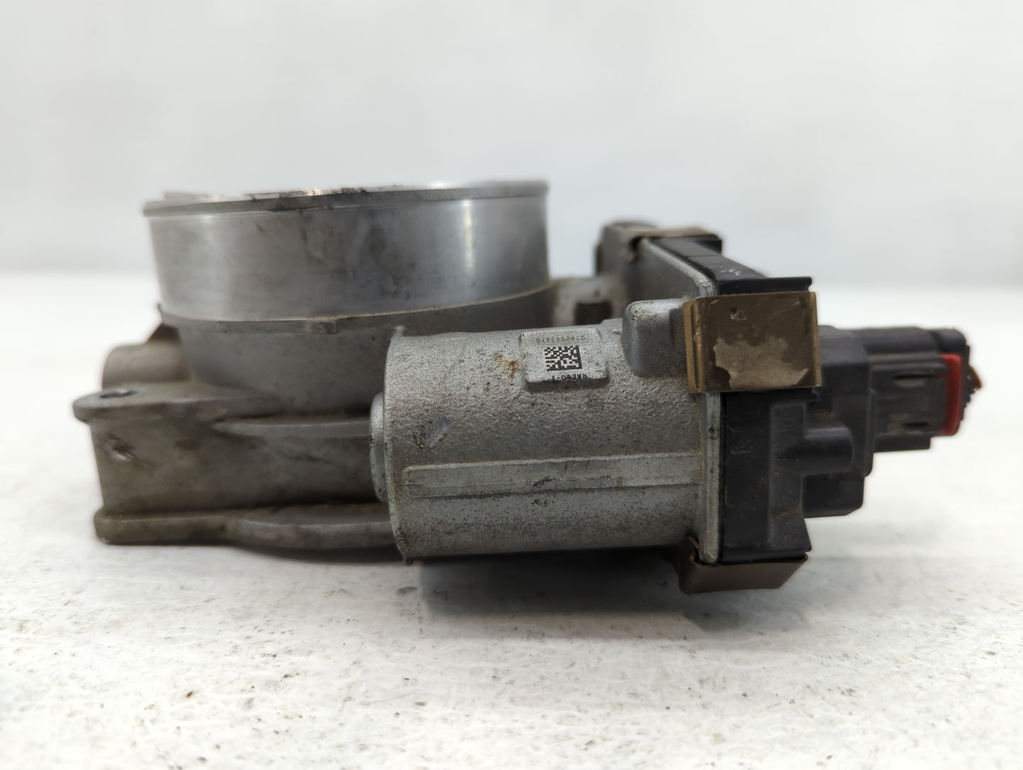 2014-2022 Gmc Sierra 1500 Throttle Body P/N:12617792 Fits Fits 2014 2015 2016 2017 2018 2019 2020 2021 2022 OEM Used Auto Pa