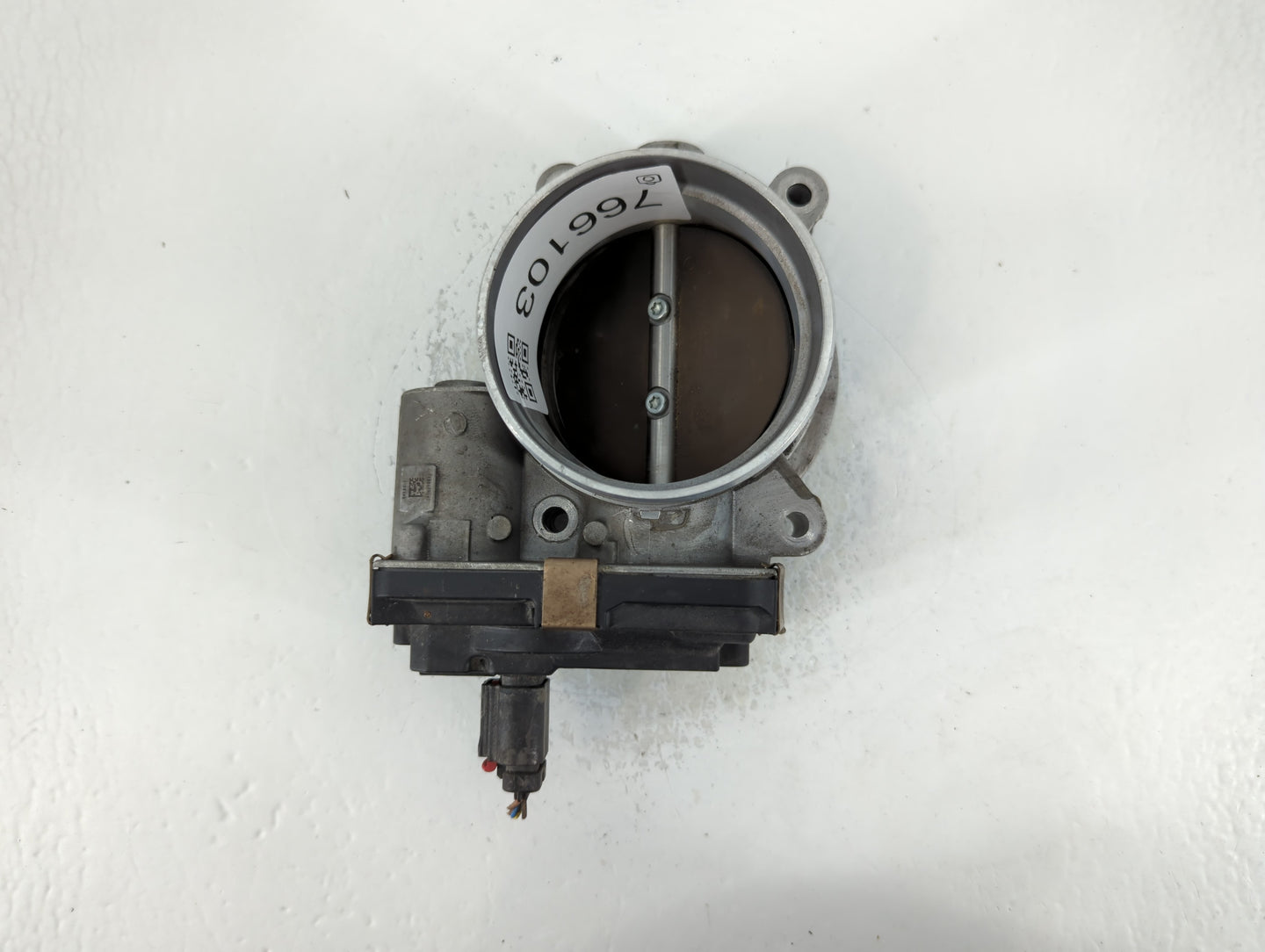 2014-2022 Gmc Sierra 1500 Throttle Body P/N:12617792 Fits Fits 2014 2015 2016 2017 2018 2019 2020 2021 2022 OEM Used Auto Pa