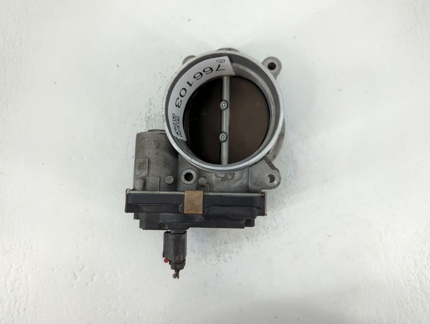 2014-2022 Gmc Sierra 1500 Throttle Body P/N:12617792 Fits Fits 2014 2015 2016 2017 2018 2019 2020 2021 2022 OEM Used Auto Pa