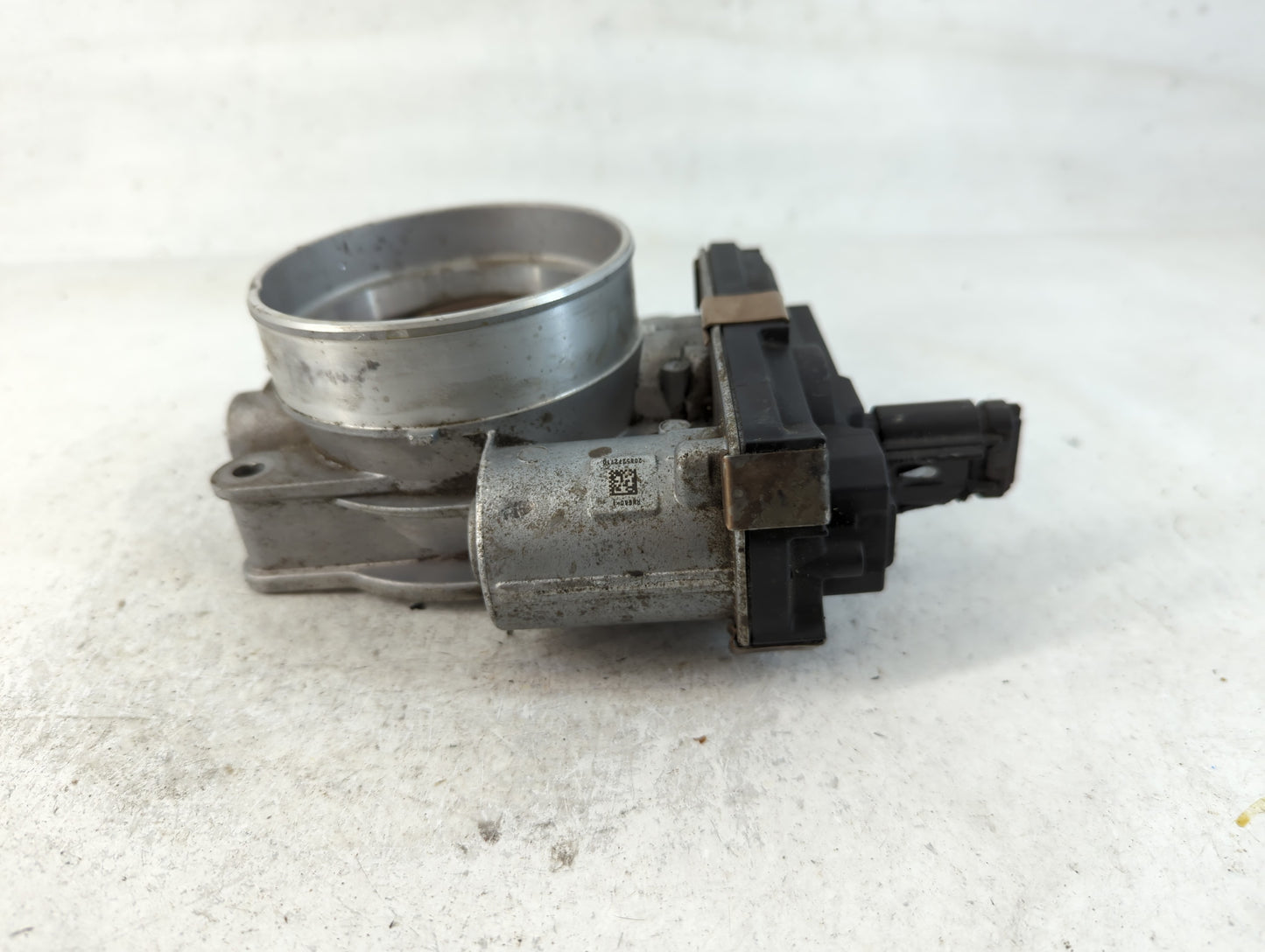 2014-2022 Gmc Sierra 1500 Throttle Body P/N:12617792 Fits Fits 2014 2015 2016 2017 2018 2019 2020 2021 2022 OEM Used Auto Pa