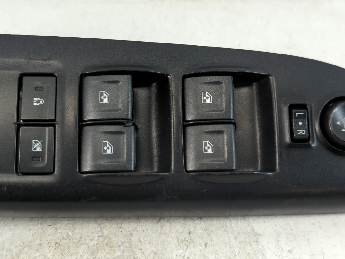 2014-2019 Gmc Sierra 1500 Master Power Window Switch Replacement Driver Side Left P/N:23427098 Fits OEM Used Auto Parts - Oe