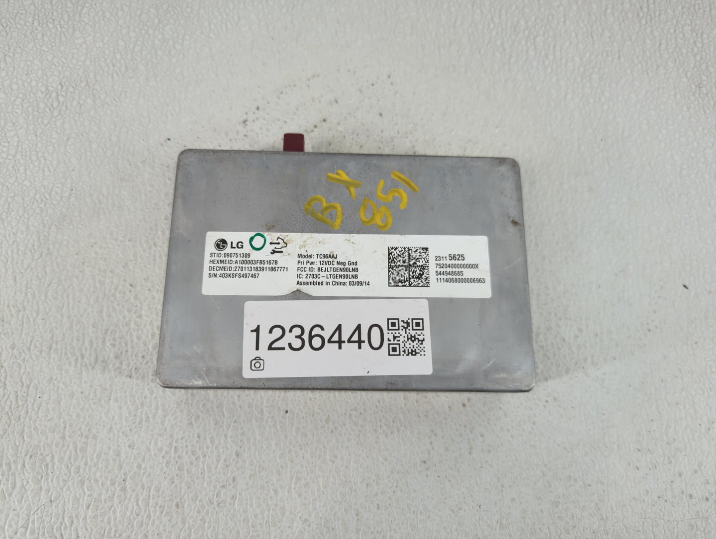 2015 Gmc Sierra 2500 Radio AM FM Cd Player Receiver Replacement P/N:23115625 Fits OEM Used Auto Parts - Oemusedautoparts1.co