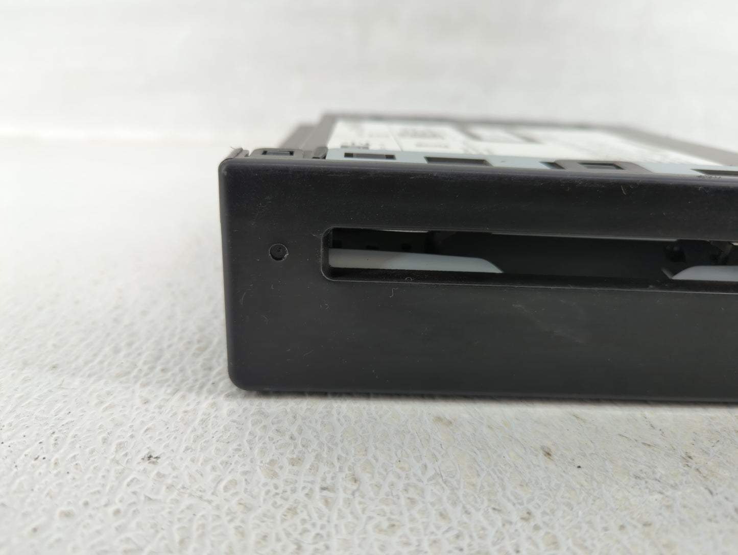 2015-2019 Gmc Sierra 2500 Radio AM FM Cd Player Receiver Replacement P/N:13594481 Fits Fits 2015 2016 2017 2018 2019 2020 OE