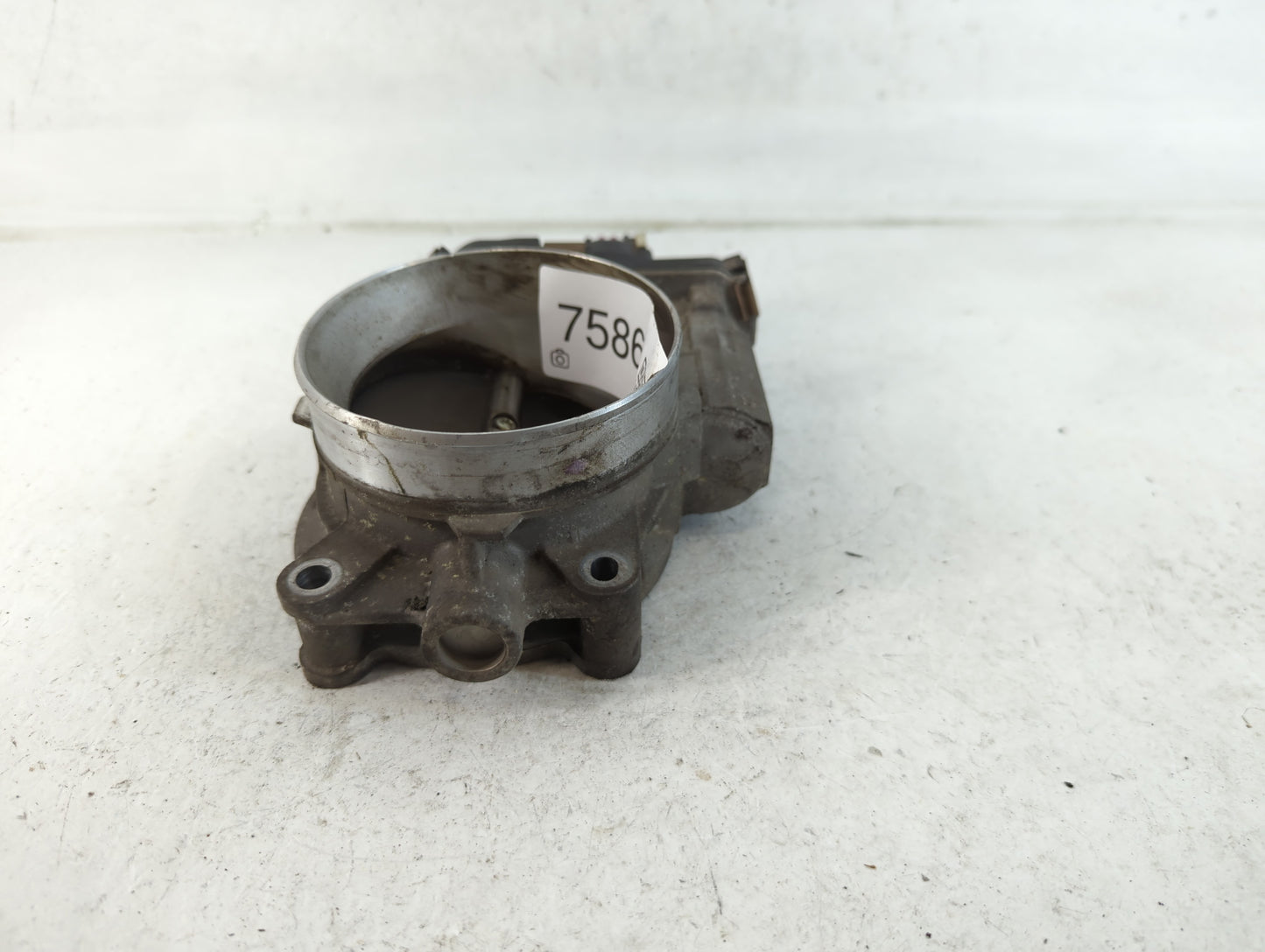 2009-2015 Gmc Sierra 2500 Throttle Body P/N:RME87-3C9992 Fits Fits 2009 2010 2011 2012 2013 2014 2015 OEM Used Auto Parts - 