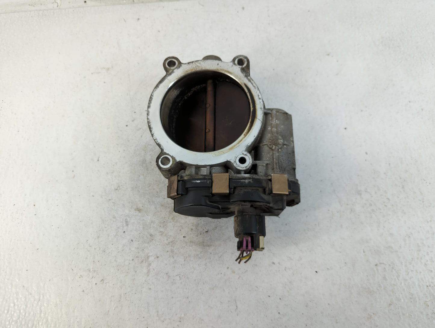 2009-2015 Gmc Sierra 2500 Throttle Body P/N:RME87-3C9992 Fits Fits 2009 2010 2011 2012 2013 2014 2015 OEM Used Auto Parts - 
