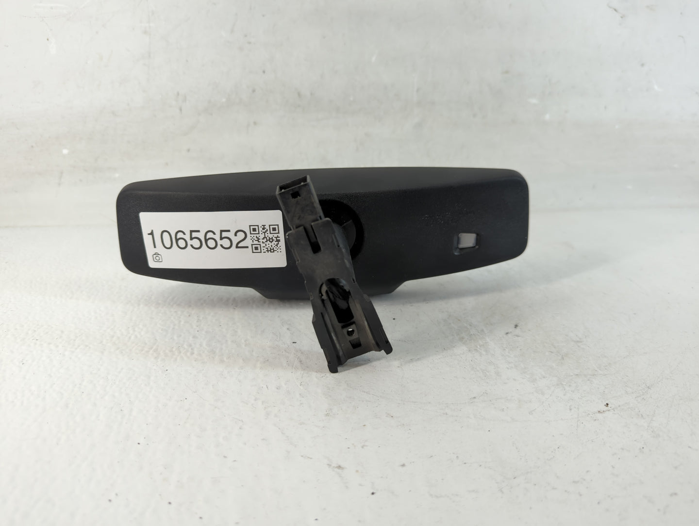 2010-2017 Gmc Terrain Interior Rear View Mirror Replacement OEM P/N:13584893 Fits OEM Used Auto Parts - Oemusedautoparts1.co