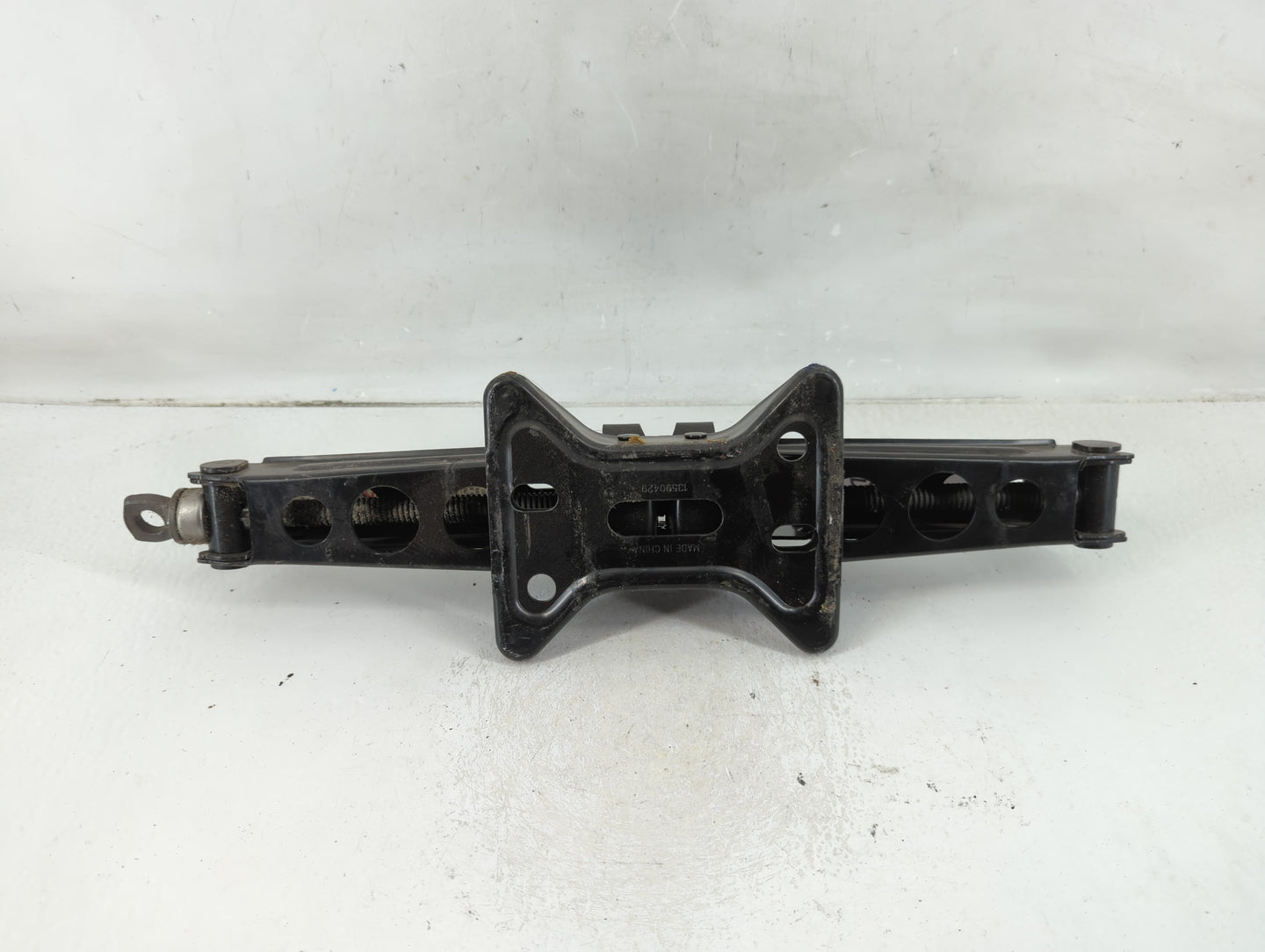 2015 Gmc Terrain Spare Scissor Car Jack - Oemusedautoparts1.com