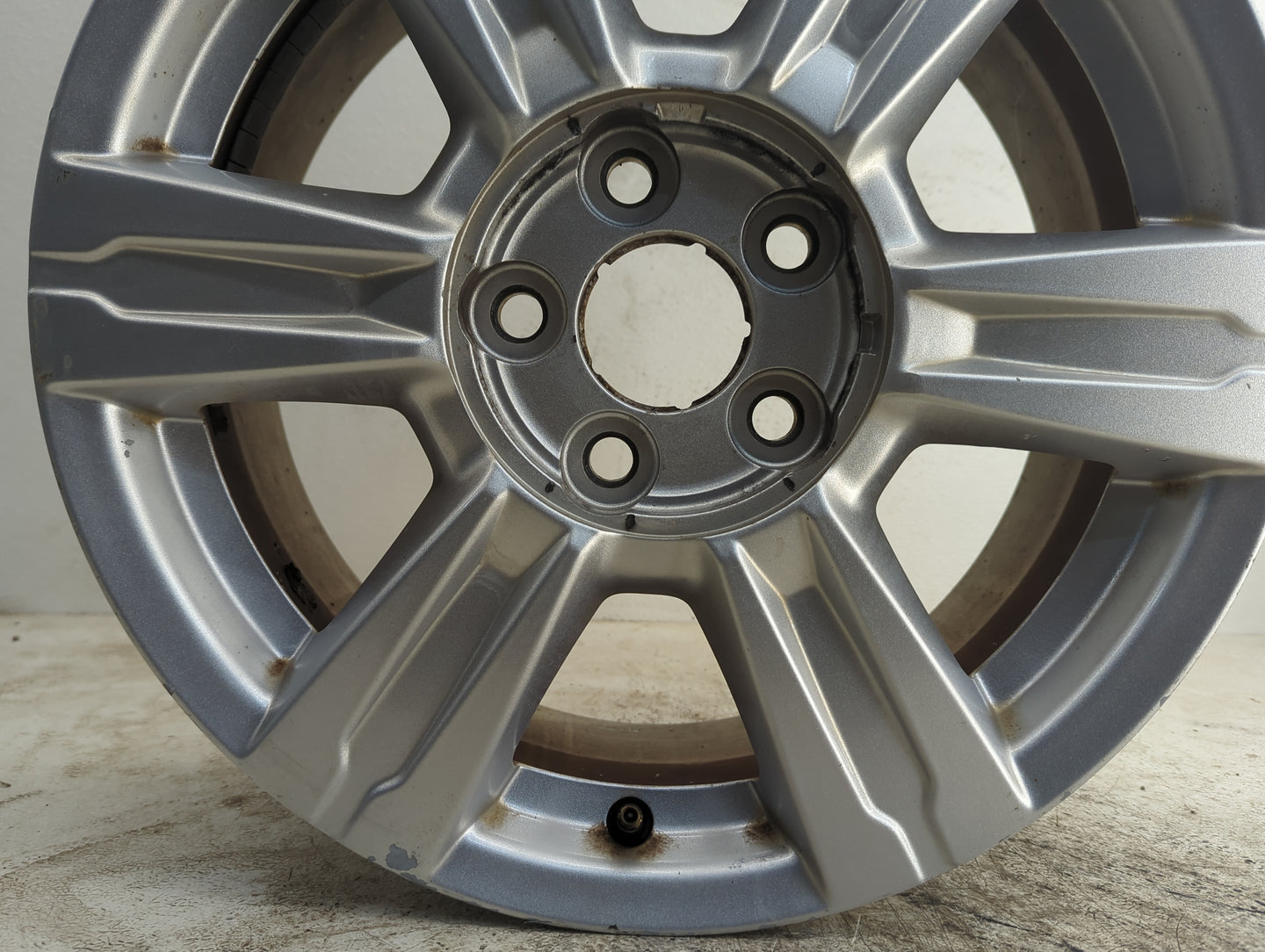 2014-2017 Gmc Terrain Oem Wheel Rim 1194843 - Oemusedautoparts1.com