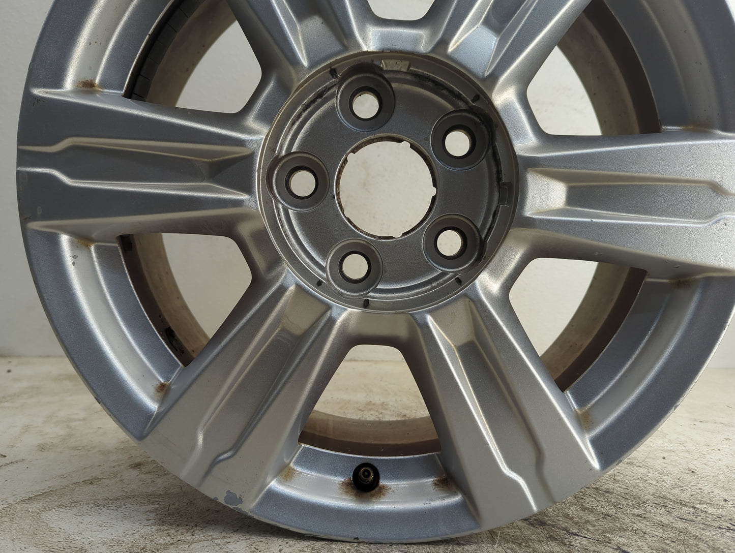 2014-2017 Gmc Terrain Oem Wheel Rim 1194843 - Oemusedautoparts1.com