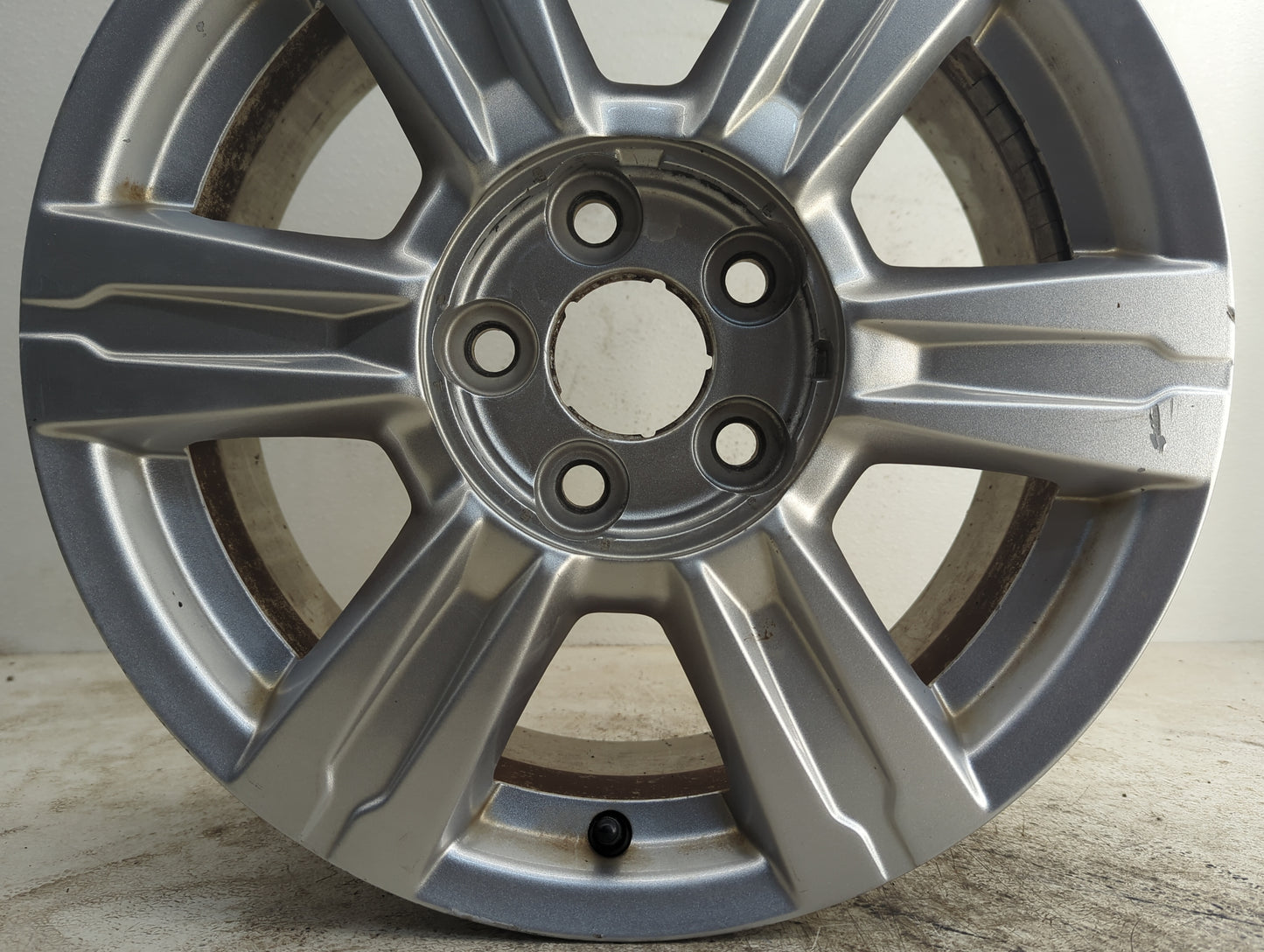 2014-2017 Gmc Terrain Oem Wheel Rim 1194844 - Oemusedautoparts1.com