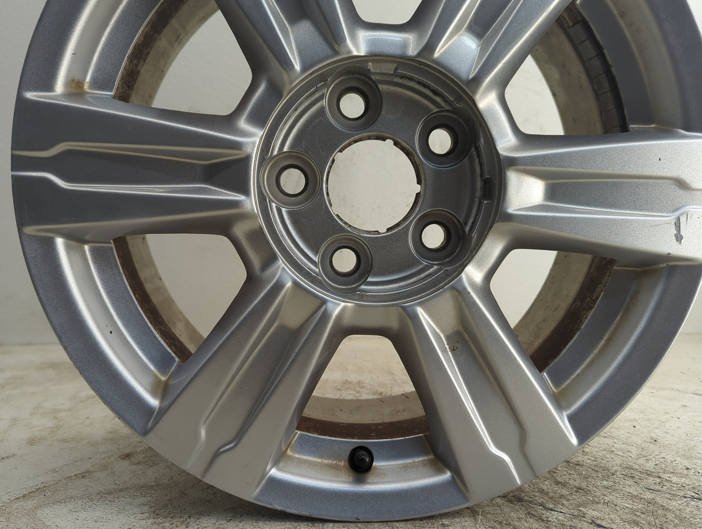 2014-2017 Gmc Terrain Oem Wheel Rim 1194844 - Oemusedautoparts1.com