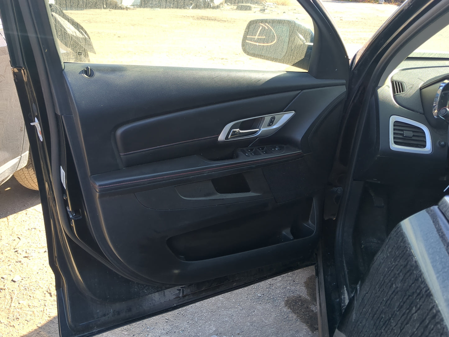 2015 Gmc Terrain Front Left Driver Interior Door Panel Trim 1195669 - Oemusedautoparts1.com