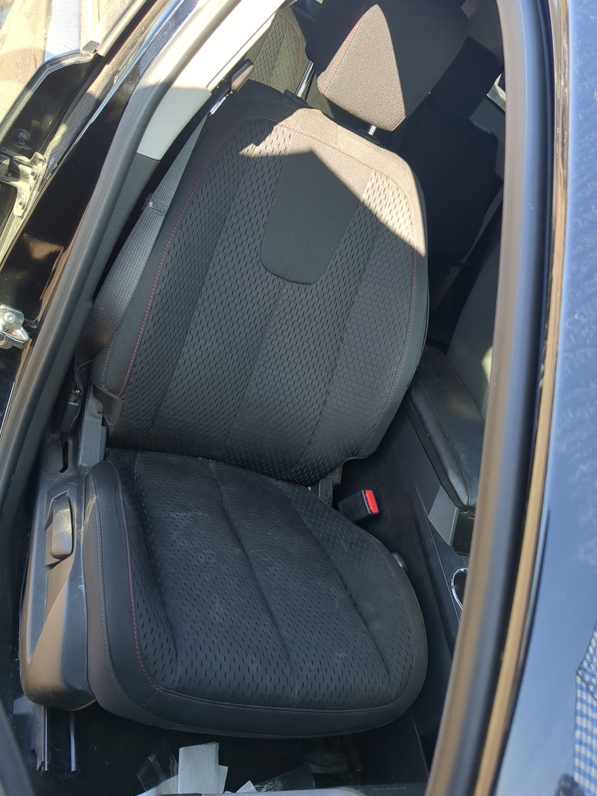 2014-2017 Gmc Terrain Passenger Front Seat Oem 1195827 - Oemusedautoparts1.com
