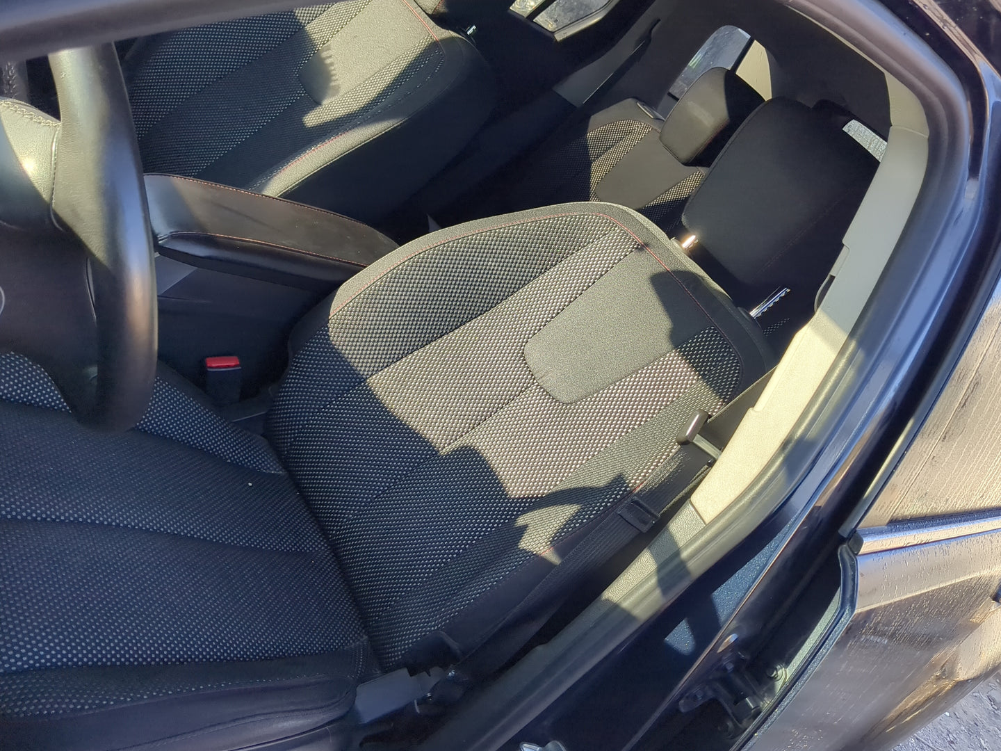 2014-2017 Gmc Terrain Driver Front Seat Oem 1201664 - Oemusedautoparts1.com