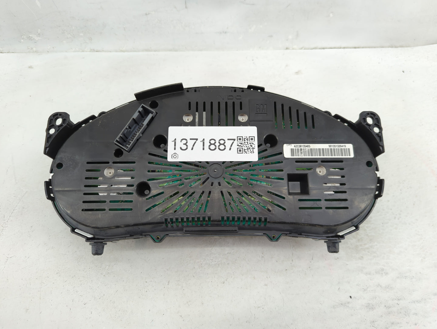 2013-2017 Gmc Terrain Instrument Cluster Speedometer Gauges P/N:A2C38135405 Fits Fits 2013 2014 2015 2016 2017 OEM Used Auto