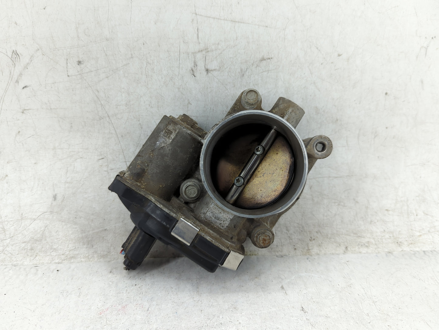 2013-2017 Gmc Terrain Throttle Body P/N:12632101CA Fits Fits 2012 2013 2014 2015 2016 2017 2018 2019 2020 2021 2022 OEM Used