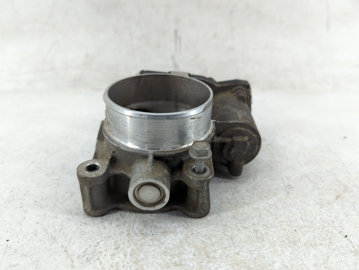 2013-2017 Gmc Terrain Throttle Body P/N:12632101CA Fits Fits 2012 2013 2014 2015 2016 2017 2018 2019 2020 2021 2022 OEM Used