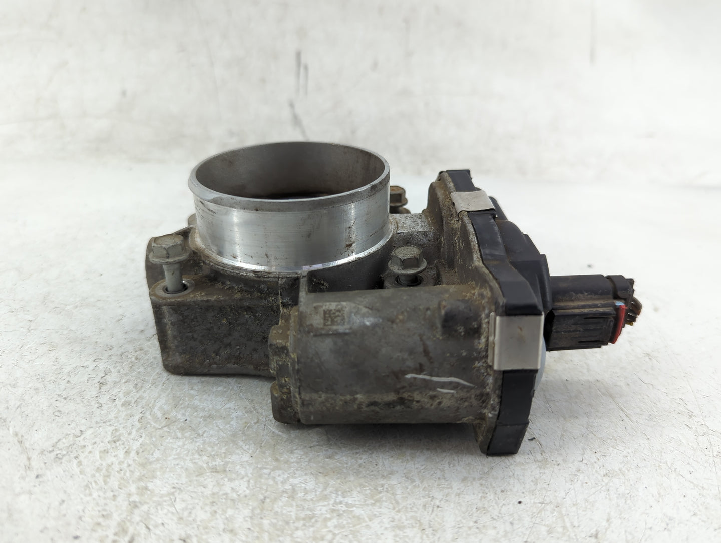 2013-2017 Gmc Terrain Throttle Body P/N:12632101CA Fits Fits 2012 2013 2014 2015 2016 2017 2018 2019 2020 2021 2022 OEM Used