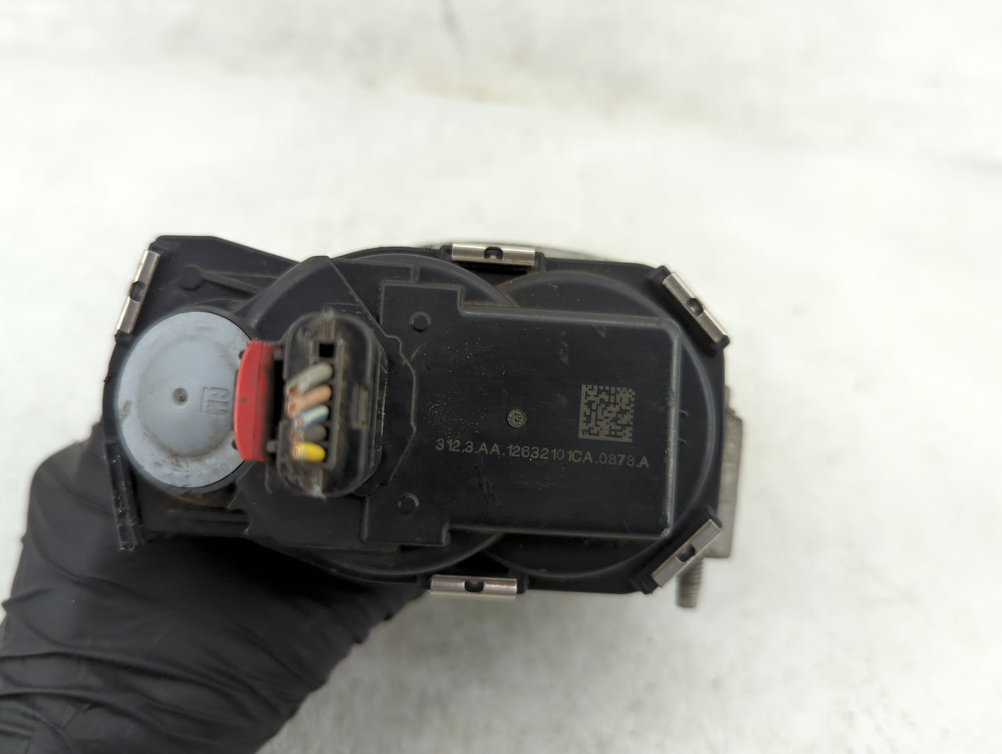 2013-2017 Gmc Terrain Throttle Body P/N:12632101CA Fits Fits 2012 2013 2014 2015 2016 2017 2018 2019 2020 2021 2022 OEM Used