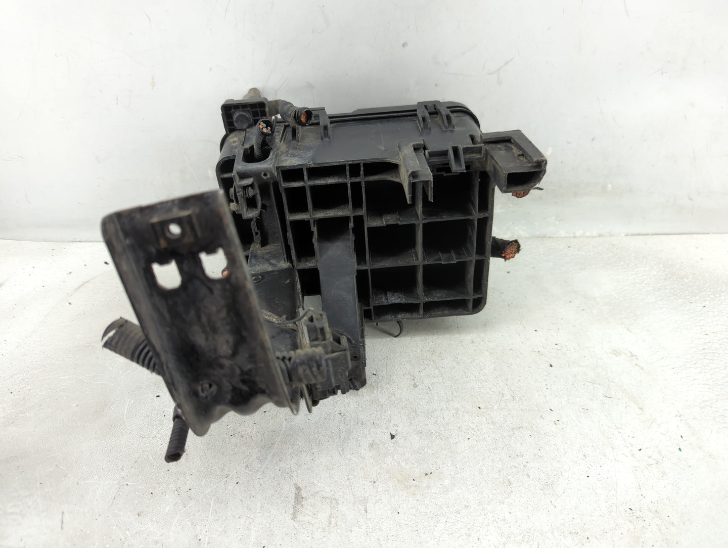 2013-2016 Gmc Terrain Fusebox Fuse Box Panel Relay Module P/N:22922727 Fits Fits 2013 2014 2015 2016 OEM Used Auto Parts - O