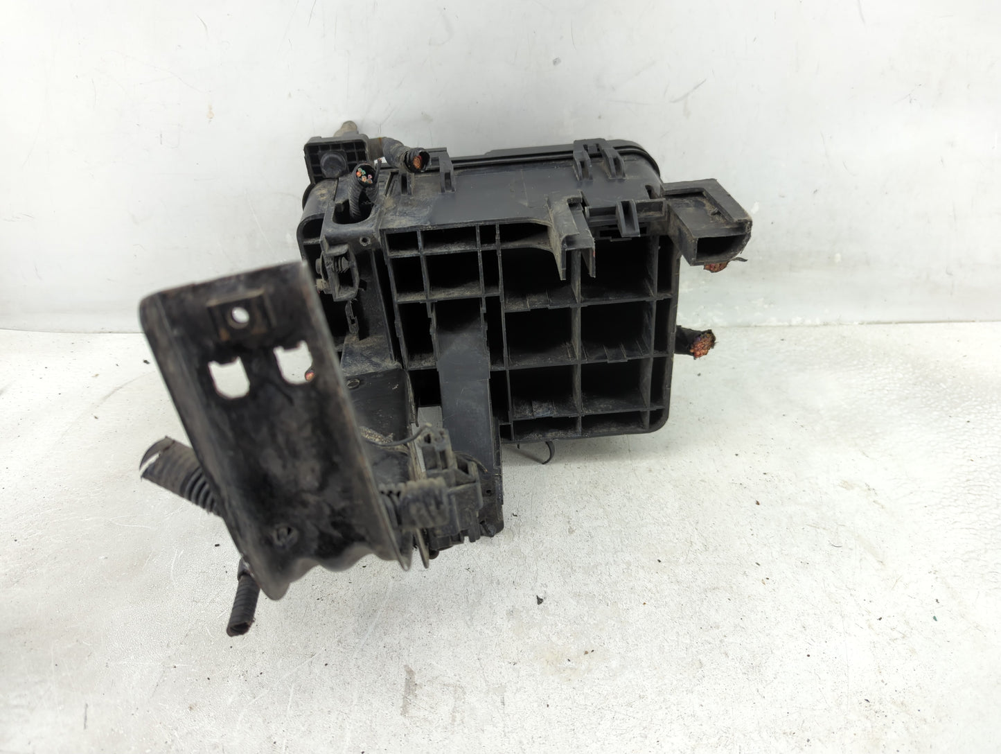 2013-2016 Gmc Terrain Fusebox Fuse Box Panel Relay Module P/N:22922727 Fits Fits 2013 2014 2015 2016 OEM Used Auto Parts - O