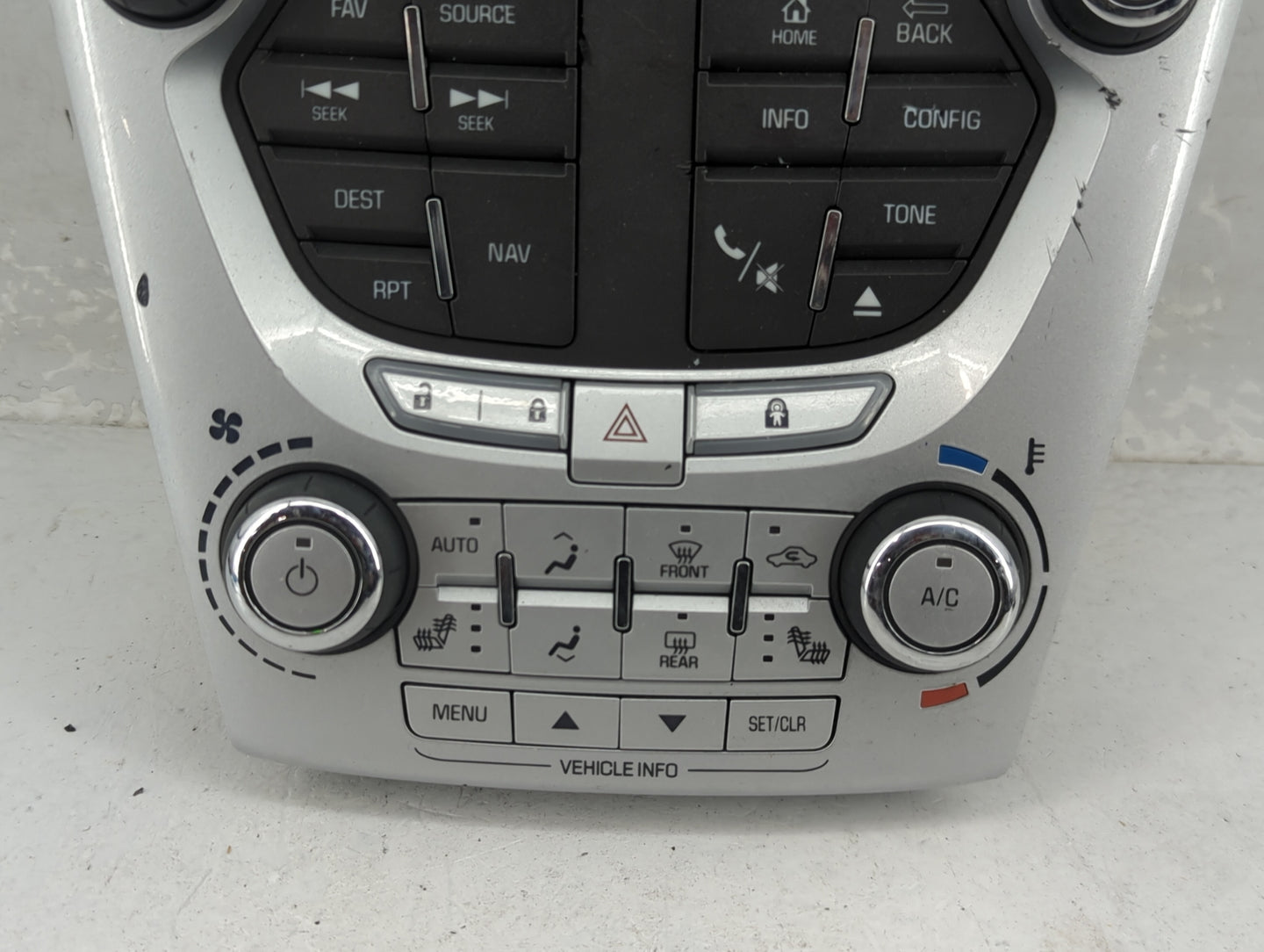 2012-2015 Gmc Terrain Radio Control Panel - Oemusedautoparts1.com