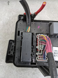 2013-2016 Gmc Terrain Fusebox Fuse Box Panel Relay Module P/N:22929761 Fits Fits 2013 2014 2015 2016 OEM Used Auto Parts - O