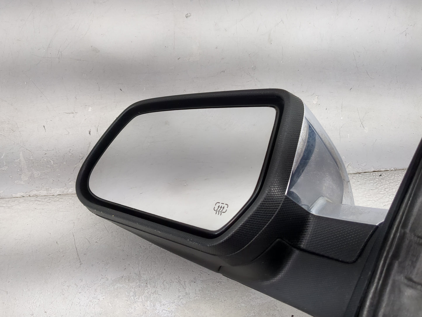 2015-2017 Gmc Terrain Driver Side View Mirror - Left Door Mirror OEM Used - Oemusedautoparts1.com