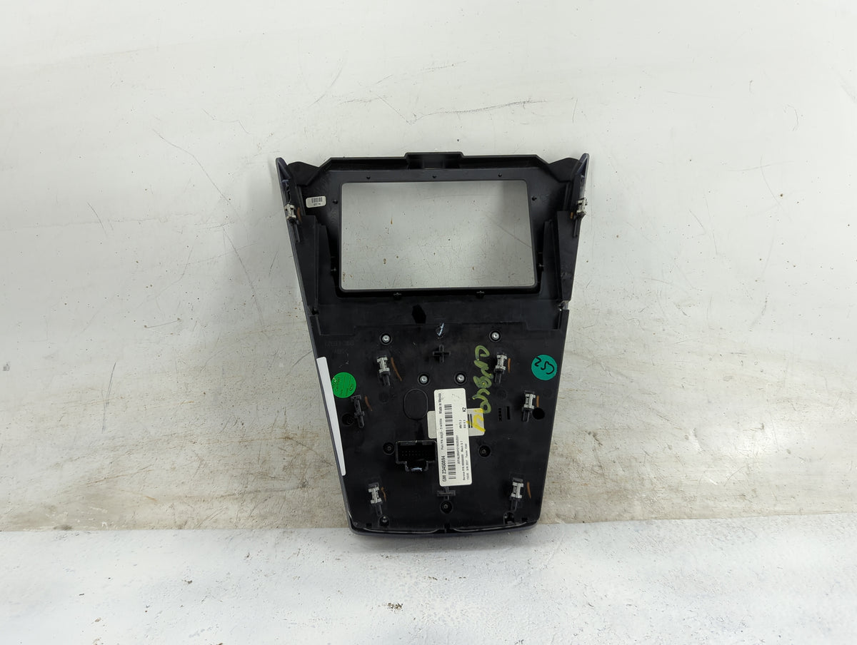 2015 Gmc Terrain Radio Control Panel Silver 1504023 - Oemusedautoparts1.com