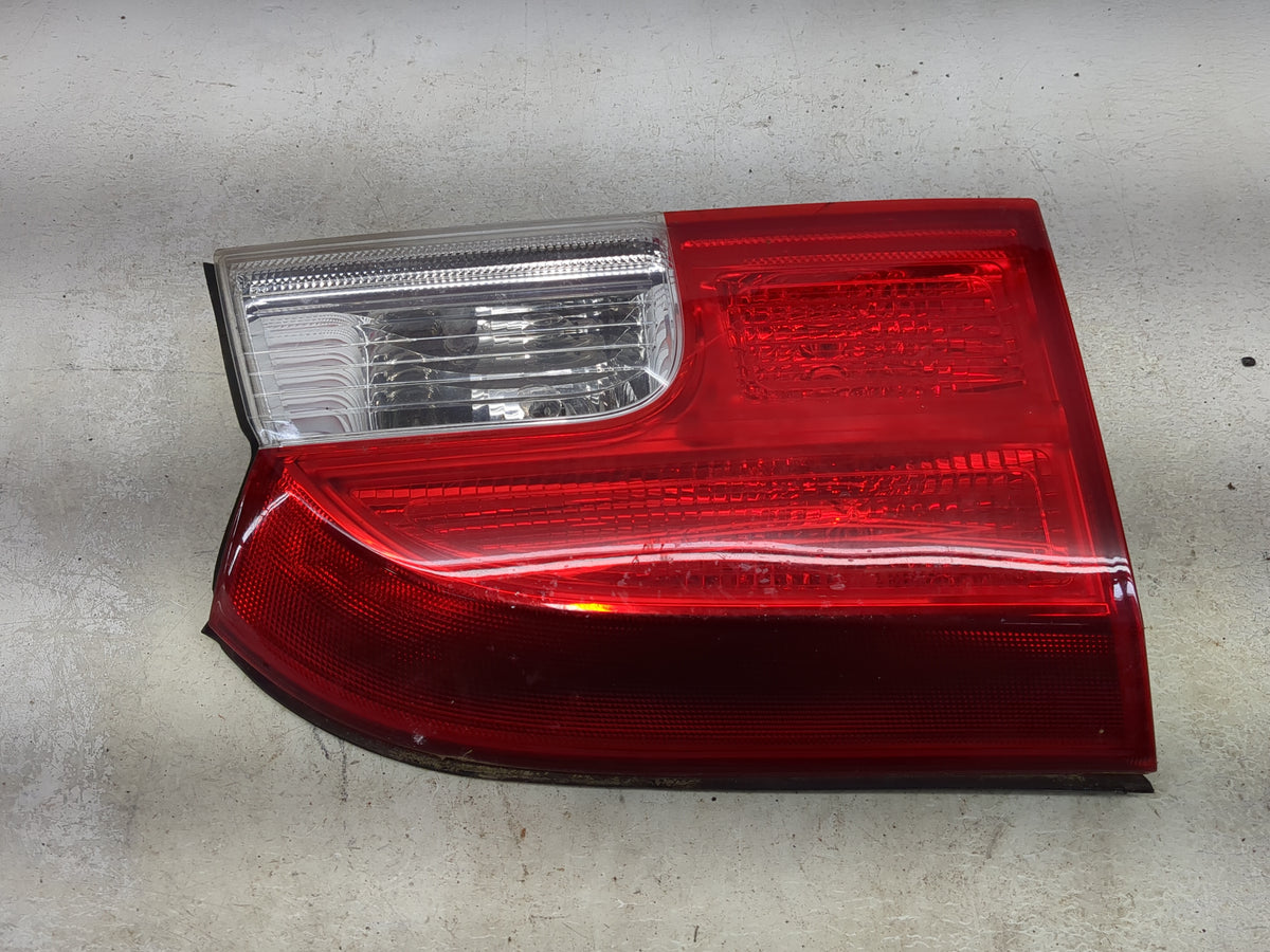 2010-2017 Gmc Terrain Driver Left Side Deck Lid Mounted Tail Light 1512690 - Oemusedautoparts1.com