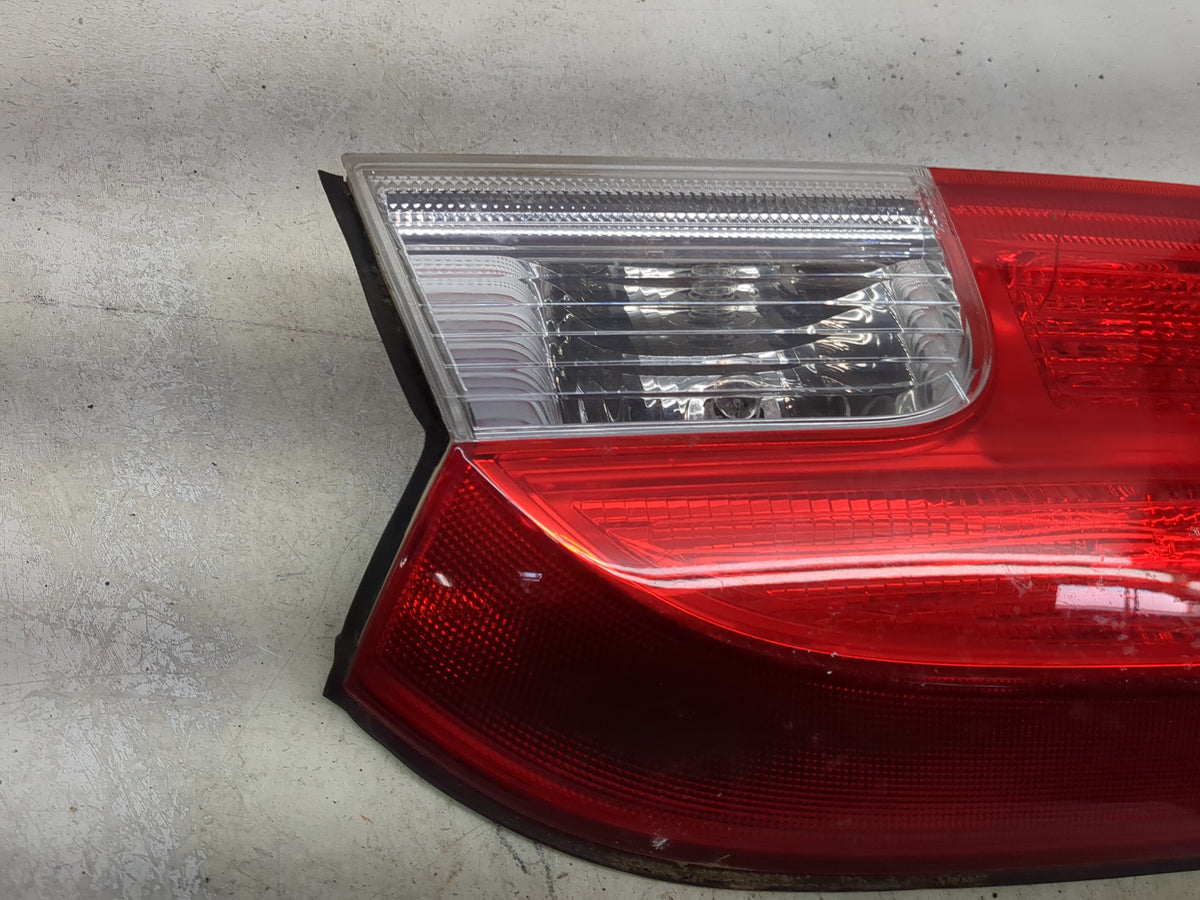 2010-2017 Gmc Terrain Driver Left Side Deck Lid Mounted Tail Light 1512690 - Oemusedautoparts1.com