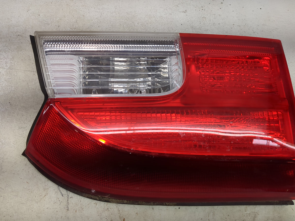2010-2017 Gmc Terrain Driver Left Side Deck Lid Mounted Tail Light 1512690 - Oemusedautoparts1.com