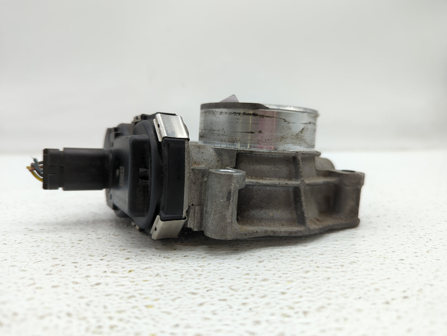 2013-2015 Gmc Terrain Throttle Body P/N:12632101CA Fits Fits 2012 2013 2014 2015 OEM Used Auto Parts - Oemusedautoparts1.com