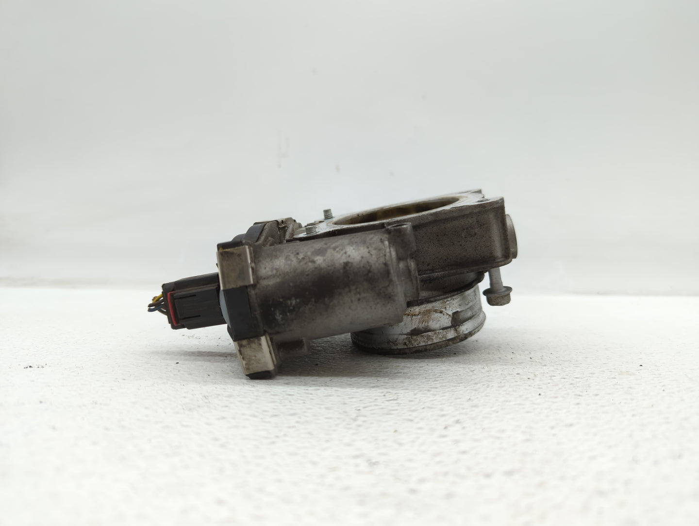 2013-2015 Gmc Terrain Throttle Body P/N:12632101CA Fits Fits 2012 2013 2014 2015 OEM Used Auto Parts - Oemusedautoparts1.com