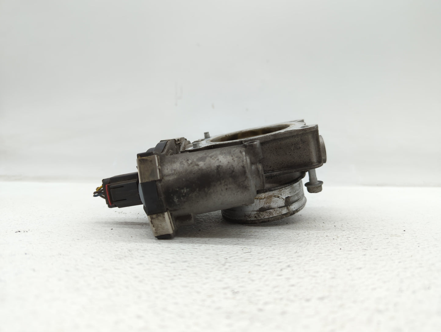 2013-2015 Gmc Terrain Throttle Body P/N:12632101CA Fits Fits 2012 2013 2014 2015 OEM Used Auto Parts - Oemusedautoparts1.com