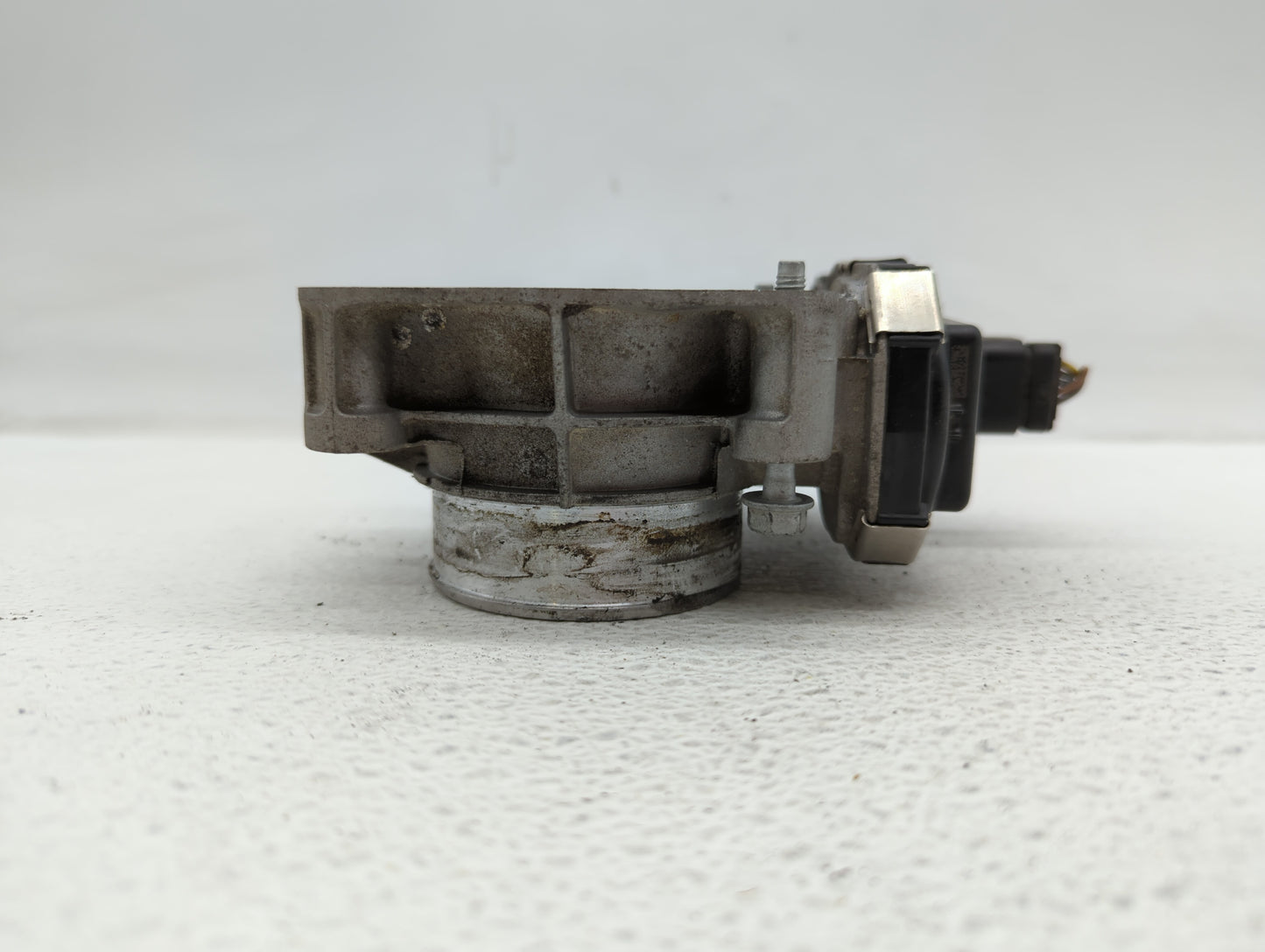 2013-2015 Gmc Terrain Throttle Body P/N:12632101CA Fits Fits 2012 2013 2014 2015 OEM Used Auto Parts - Oemusedautoparts1.com