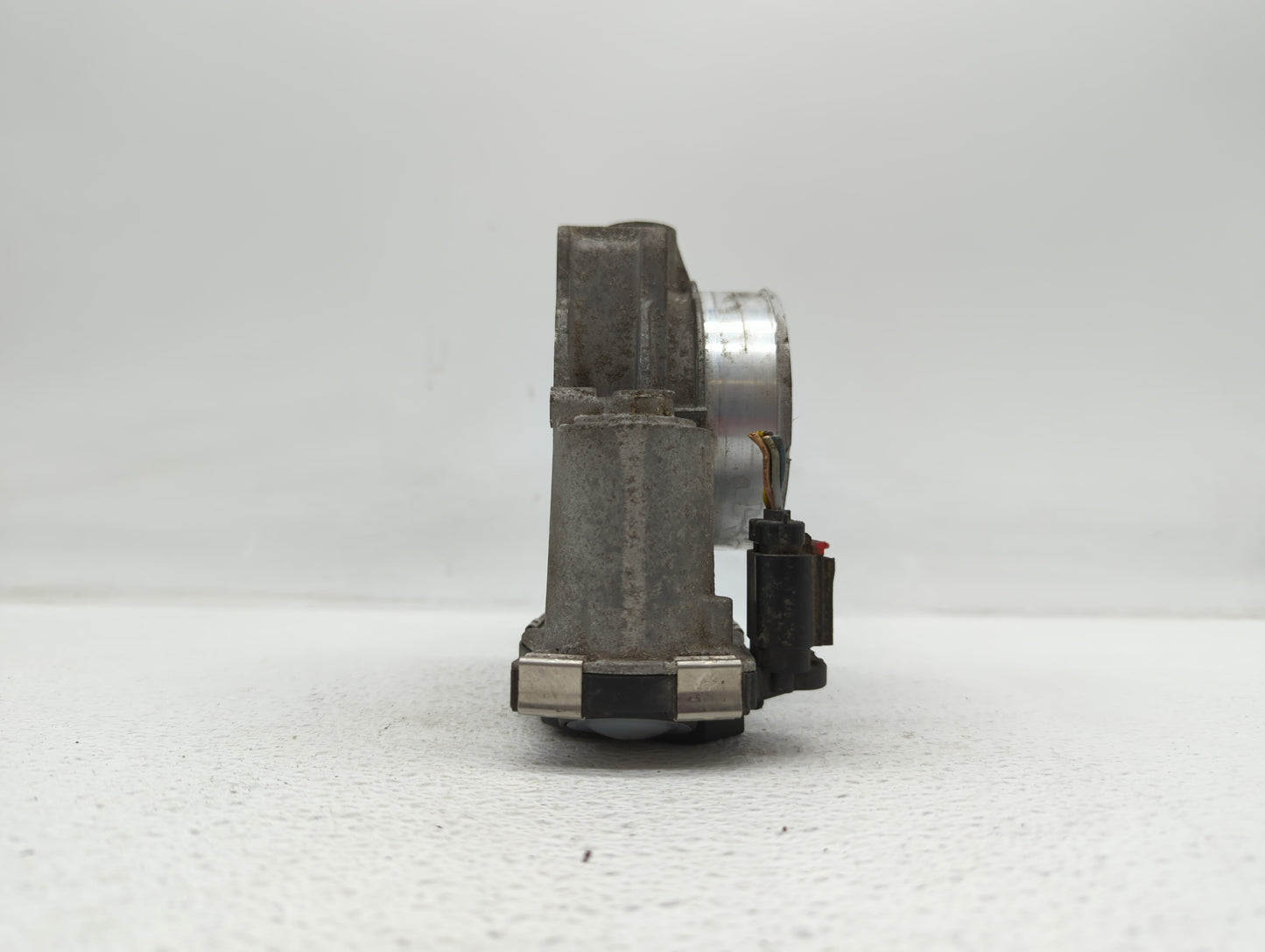 2013-2017 Gmc Terrain Throttle Body P/N:12632172BA Fits Fits 2012 2013 2014 2015 2016 2017 2018 2019 OEM Used Auto Parts - O