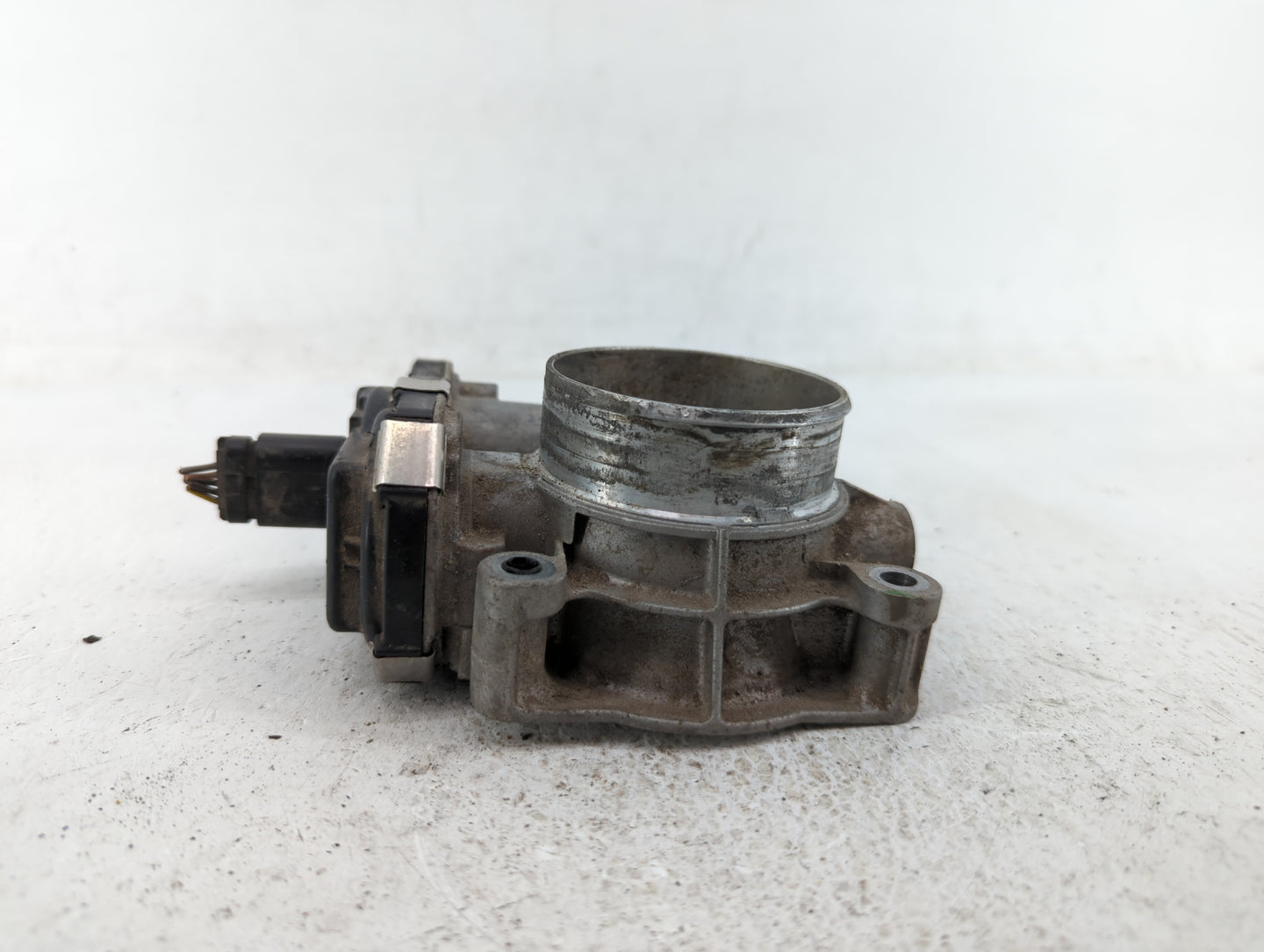 2013-2015 Gmc Terrain Throttle Body P/N:12632101CA Fits Fits 2012 2013 2014 2015 OEM Used Auto Parts - Oemusedautoparts1.com