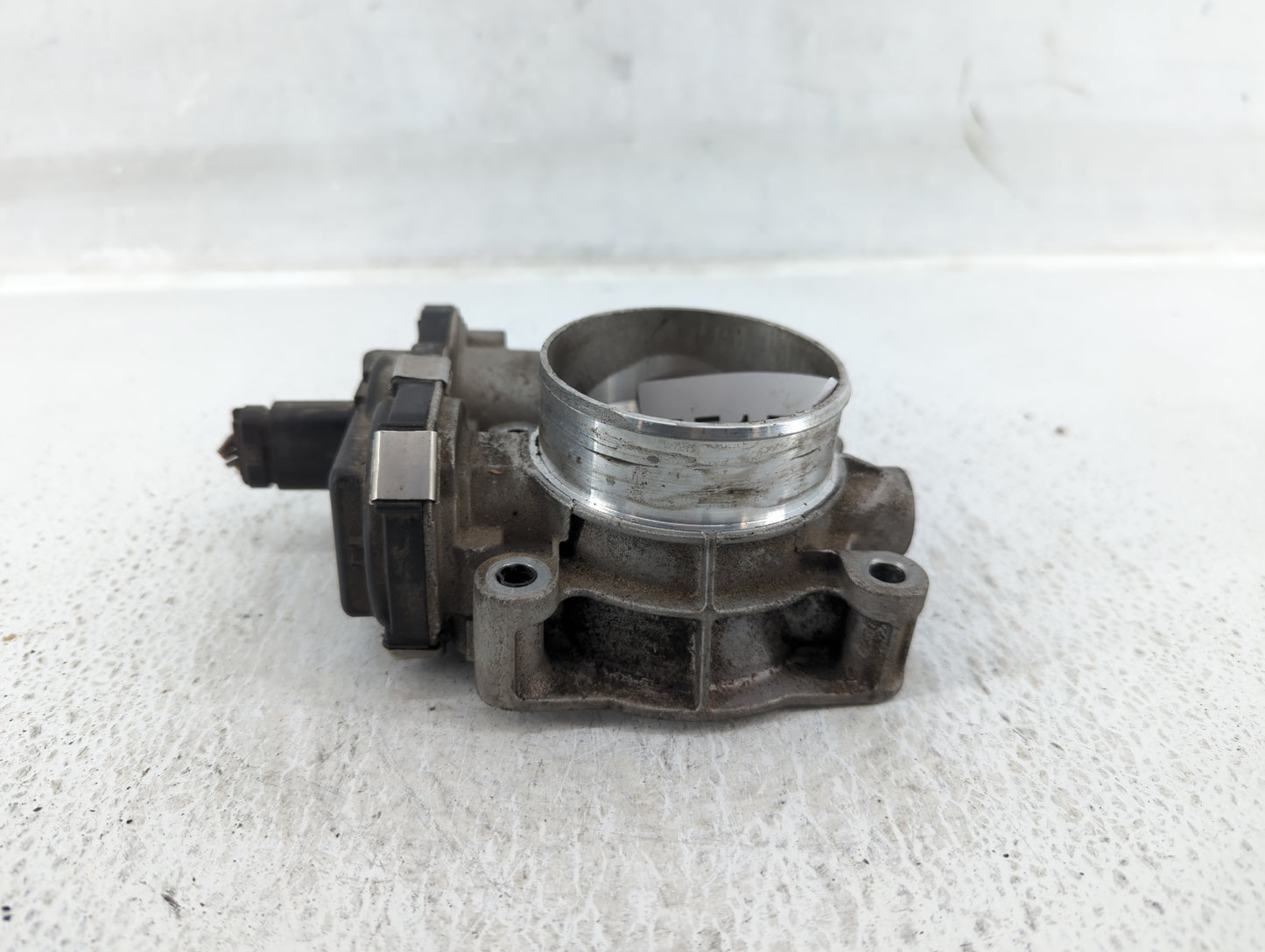 2013-2015 Gmc Terrain Throttle Body P/N:12632101CA Fits Fits 2012 2013 2014 2015 OEM Used Auto Parts - Oemusedautoparts1.com