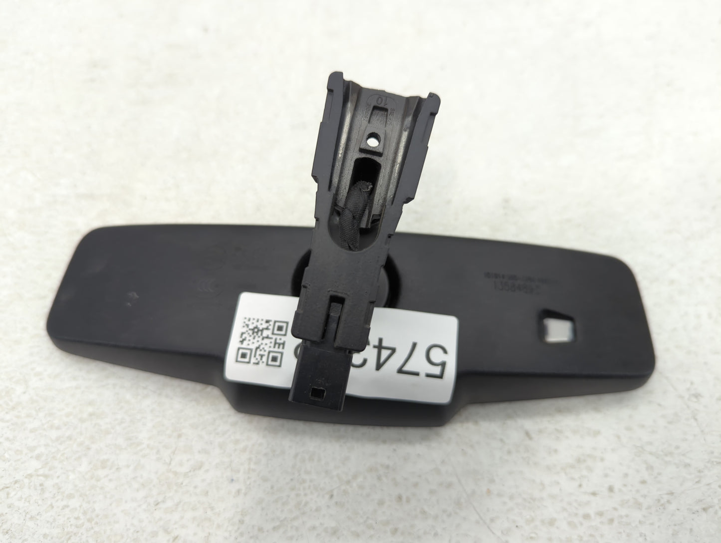 2010-2017 Gmc Terrain Interior Rear View Mirror Replacement OEM P/N:E11026538 Fits OEM Used Auto Parts - Oemusedautoparts1.c