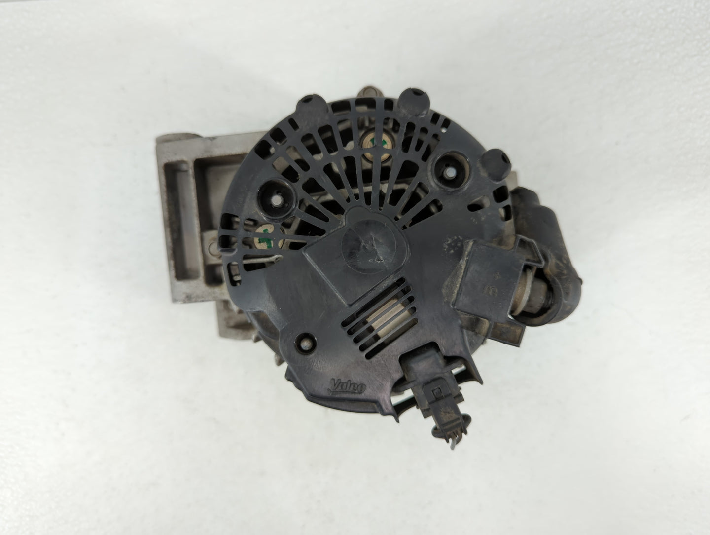 2010-2017 Gmc Terrain Alternator Replacement Generator Charging Assembly Engine OEM P/N:13588328 Fits OEM Used Auto Parts - 