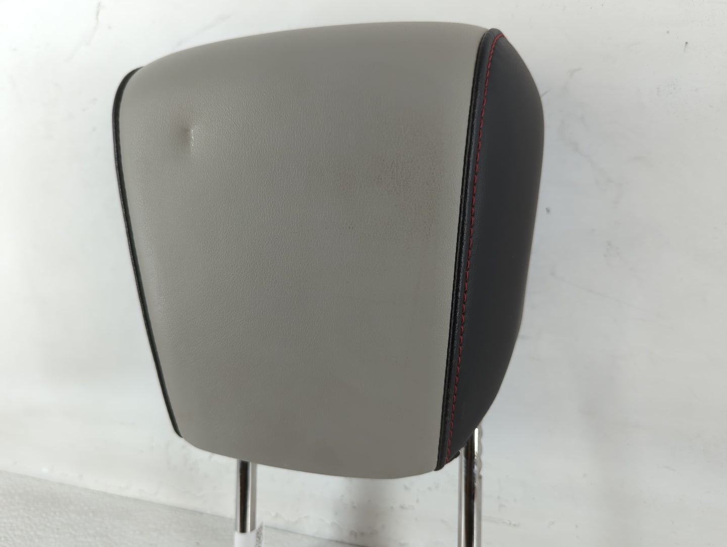Gmc Terrain Headrest Head Rest Rear Seat Grey - Oemusedautoparts1.com