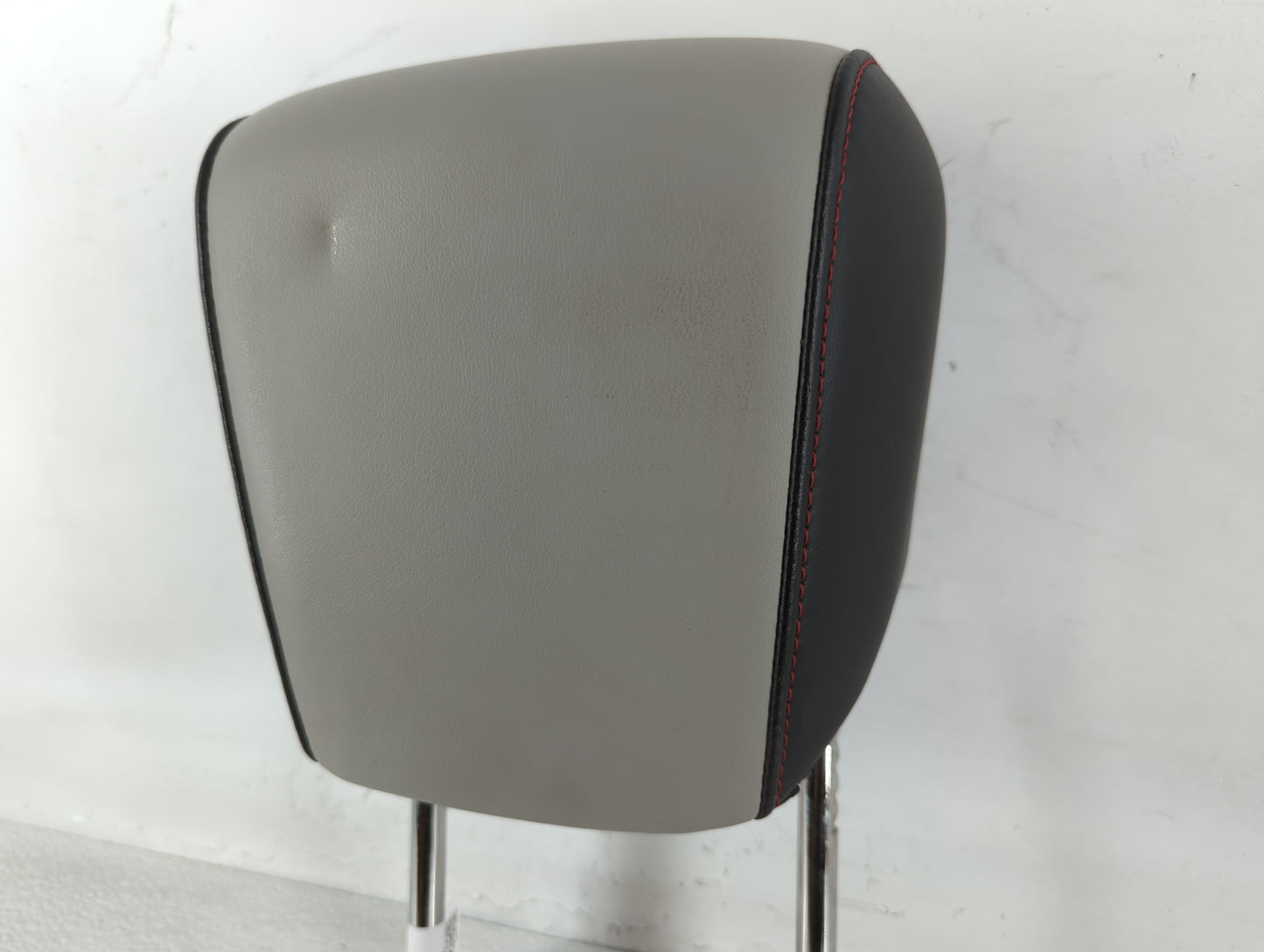 Gmc Terrain Headrest Head Rest Rear Seat Grey - Oemusedautoparts1.com