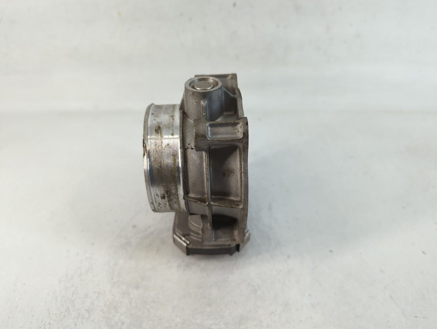 2013-2017 Gmc Terrain Throttle Body P/N:12632172BA Fits Fits 2012 2013 2014 2015 2016 2017 2018 2019 2020 2021 2022 OEM Used