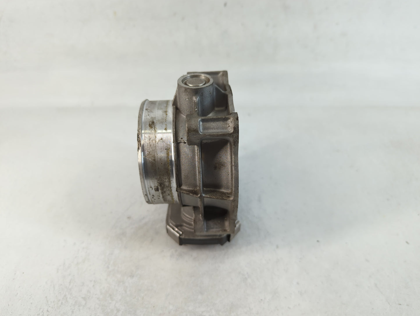2013-2017 Gmc Terrain Throttle Body P/N:12632172BA Fits Fits 2012 2013 2014 2015 2016 2017 2018 2019 2020 2021 2022 OEM Used
