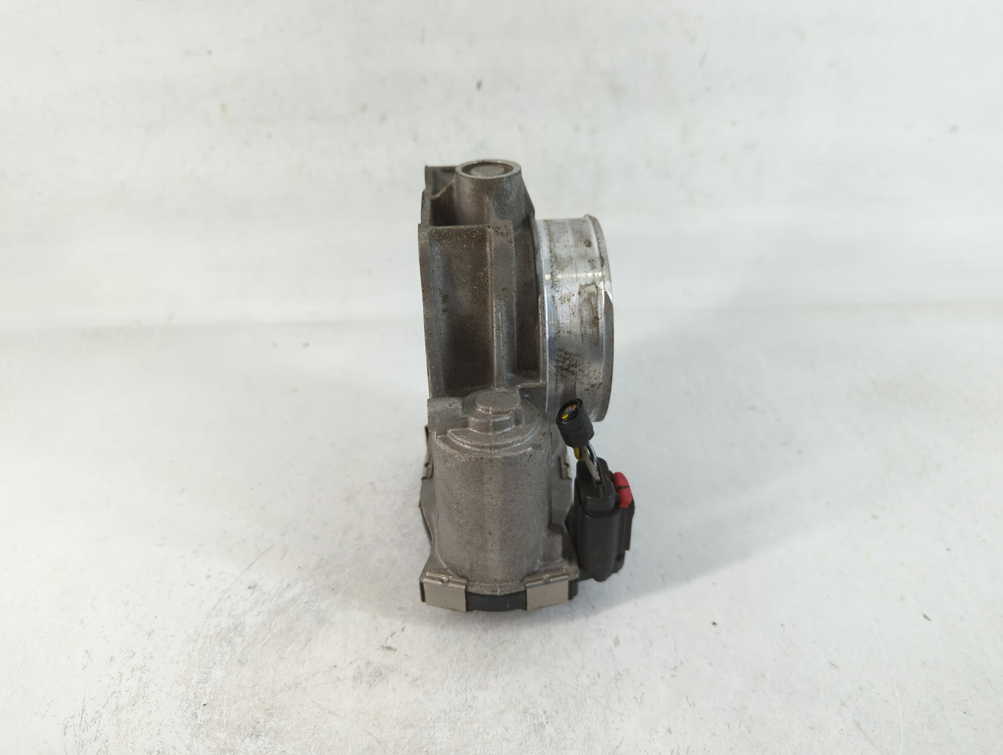 2013-2017 Gmc Terrain Throttle Body P/N:12632172BA Fits Fits 2012 2013 2014 2015 2016 2017 2018 2019 2020 2021 2022 OEM Used