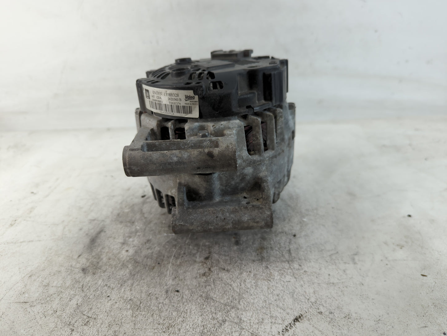 2010-2017 Gmc Terrain Alternator Replacement Generator Charging Assembly Engine OEM P/N:2620360 B 13588328 Fits OEM Used Aut