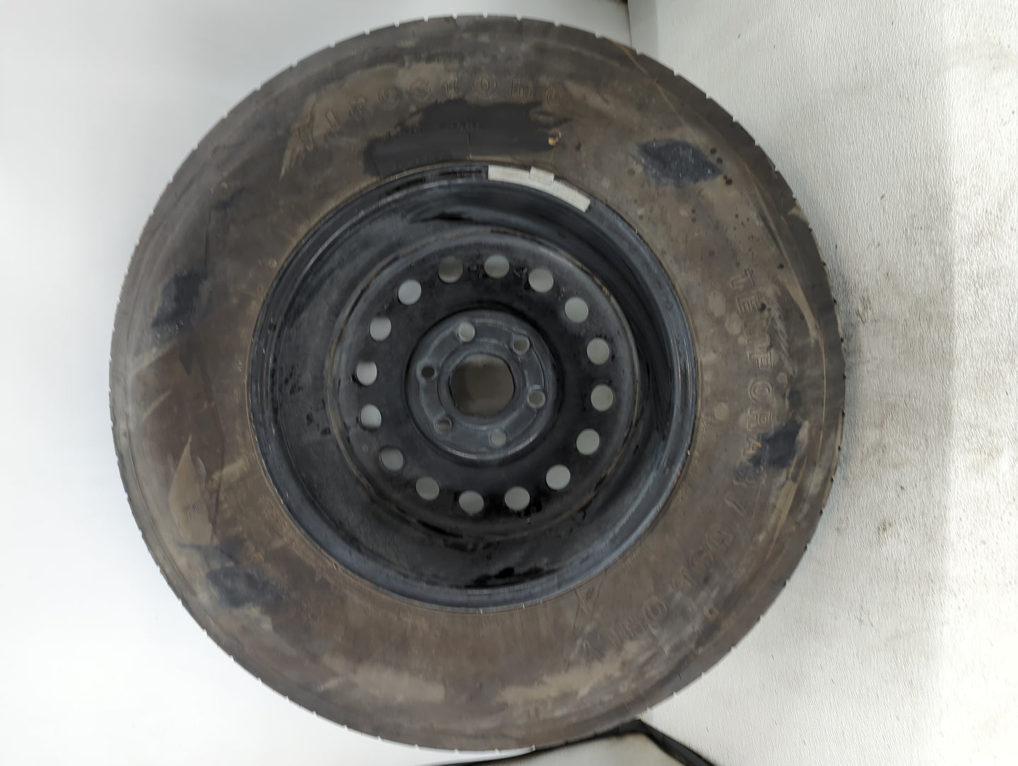 2007-2020 Gmc Yukon Spare Donut Tire Wheel Rim Oem - Oemusedautoparts1.com